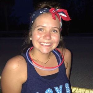 Meet your Posher, Khloe